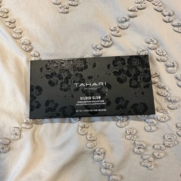 Tahari Black Floral Highlighter Collection - Picture 2 of 6